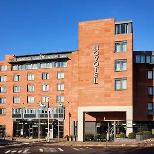 4* Otel Novotel Centre