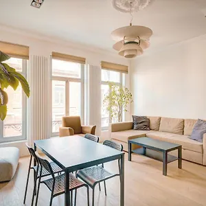Apartamento The Greenplace Lodge. In Heart Of Antwerp. Amberes
